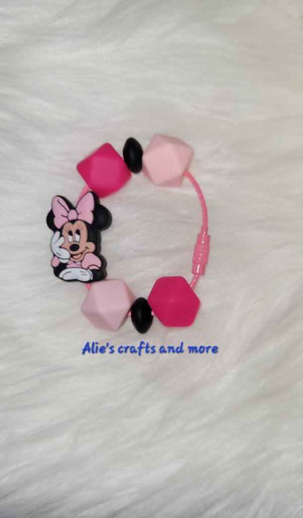 Minnie charm