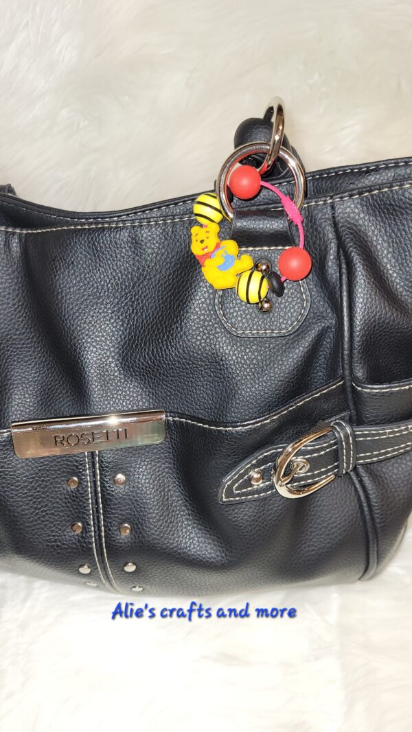 Pooh charm - Image 3