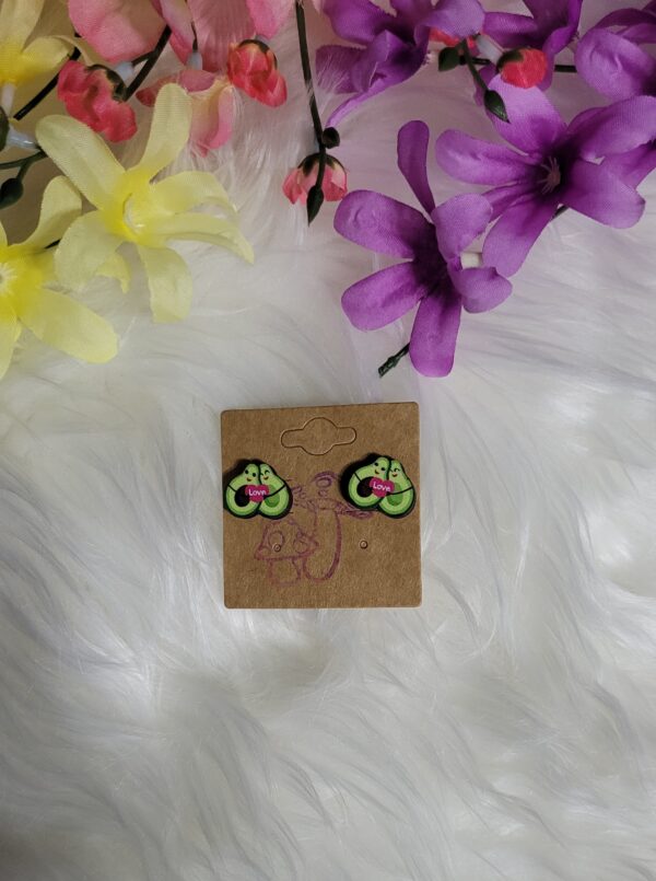Avacdo couple earrings