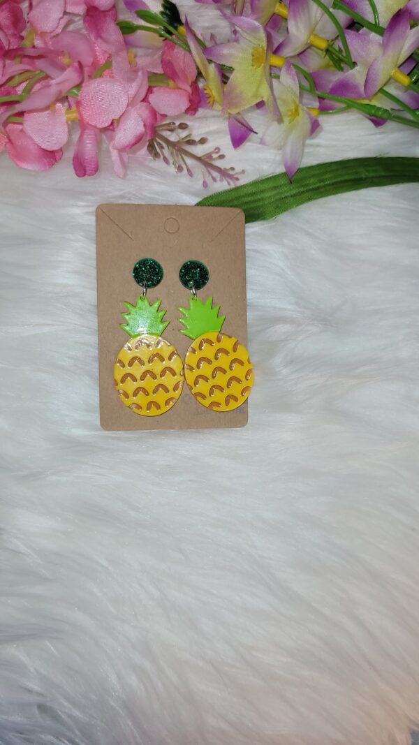 Who lives in a pineapple under the sea? Earrings - Image 3