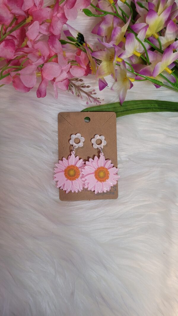 Pink daisy flower earrings