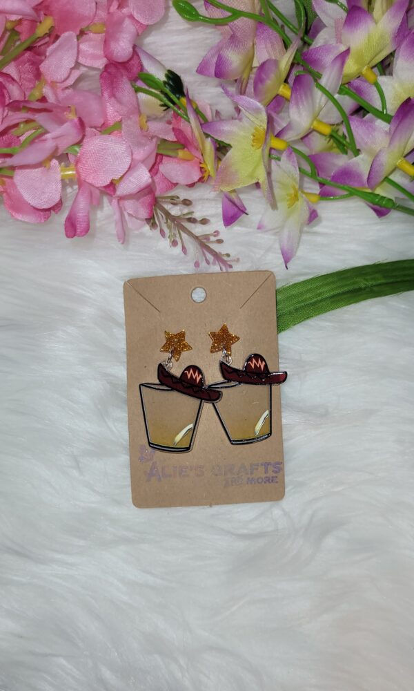 Pour me more earrings