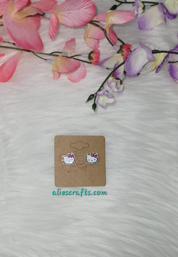 Hello kitty head earrings - Image 2