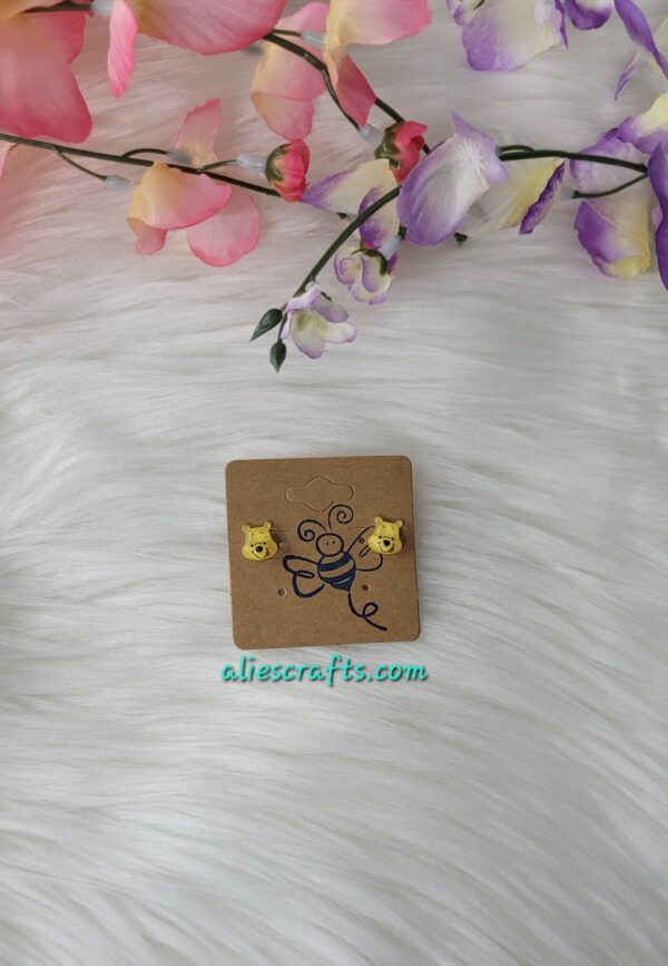 Winnie the pooh bear earrings