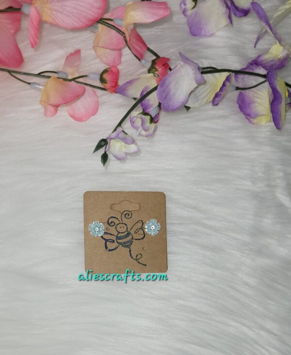 Flower with blig earrings