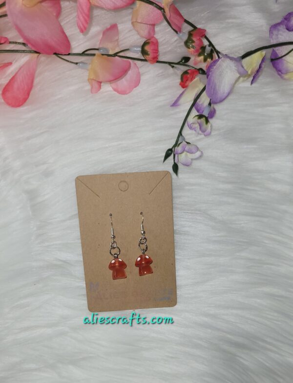 Red mushrooms charm earrings - Image 2