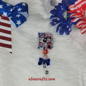 Mickey and Minne USA badge