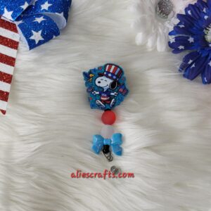 Snoppy patriotic badge