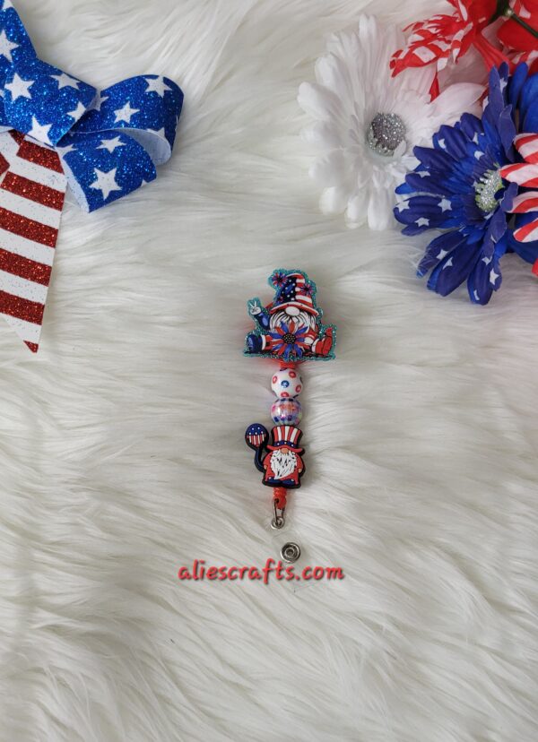 Gmone patriotic badge