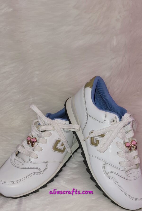 Pink bow shoe charms - Image 4