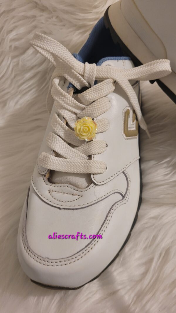 Luminous mixed color rose shoe charms - Image 3
