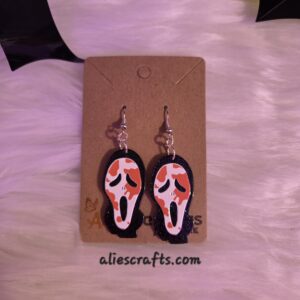 Scream 😱  Halloween earrings