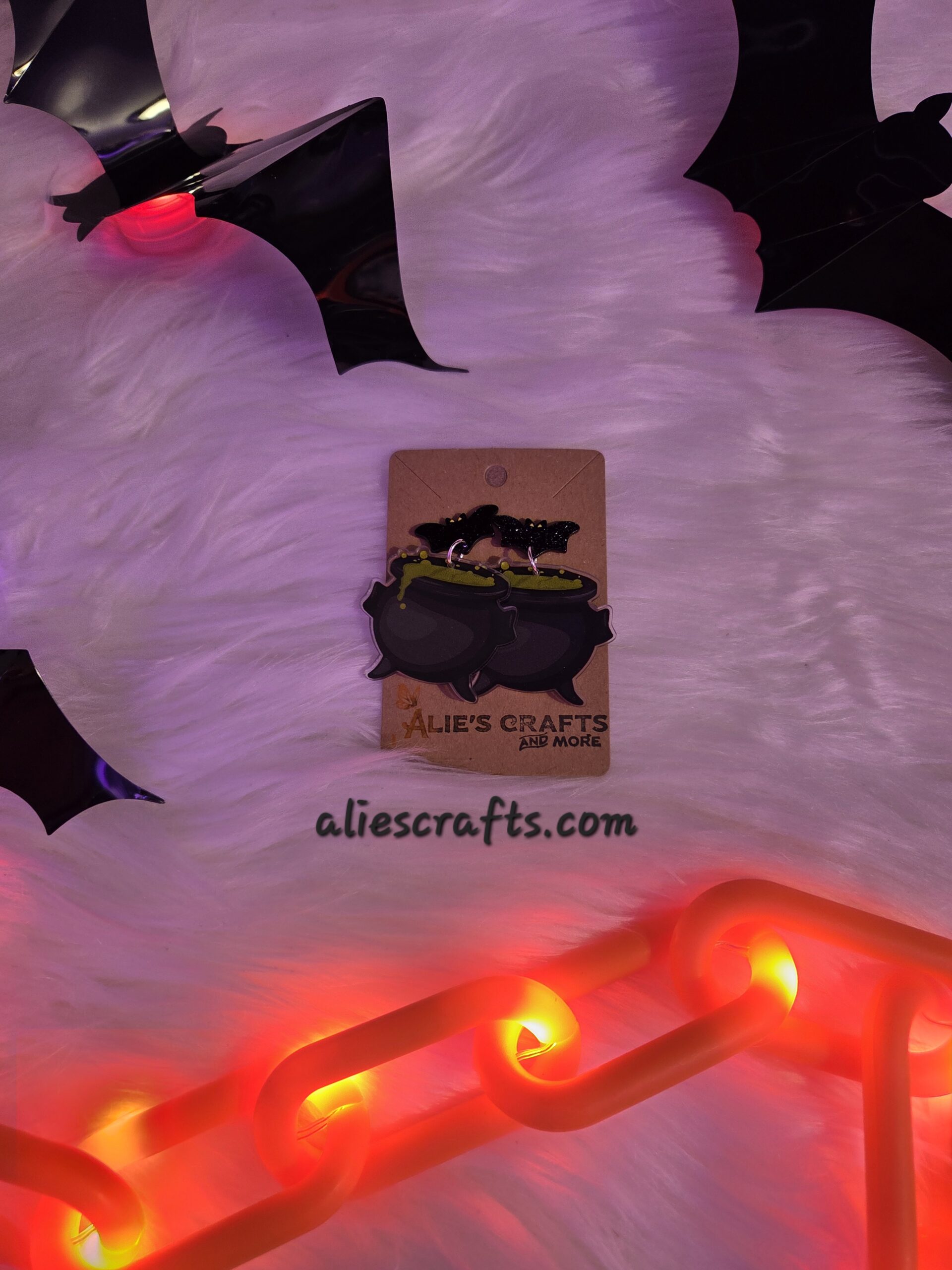 Witch cauldron earrings - Image 3