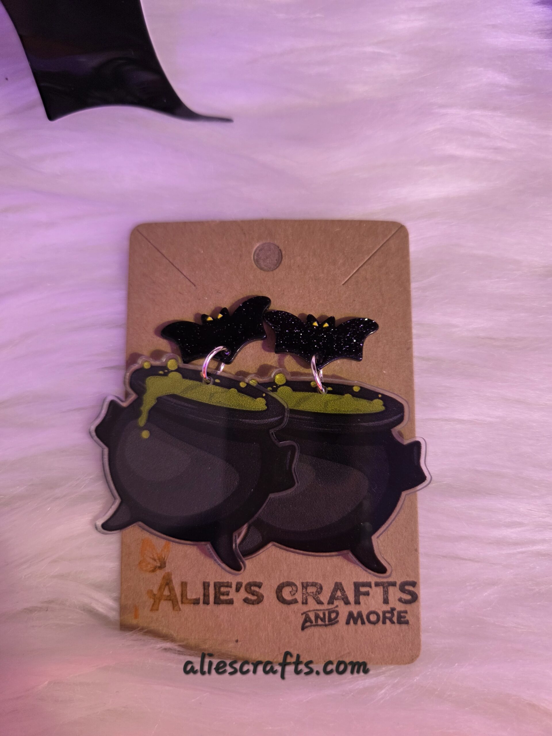 Witch cauldron earrings - Image 5