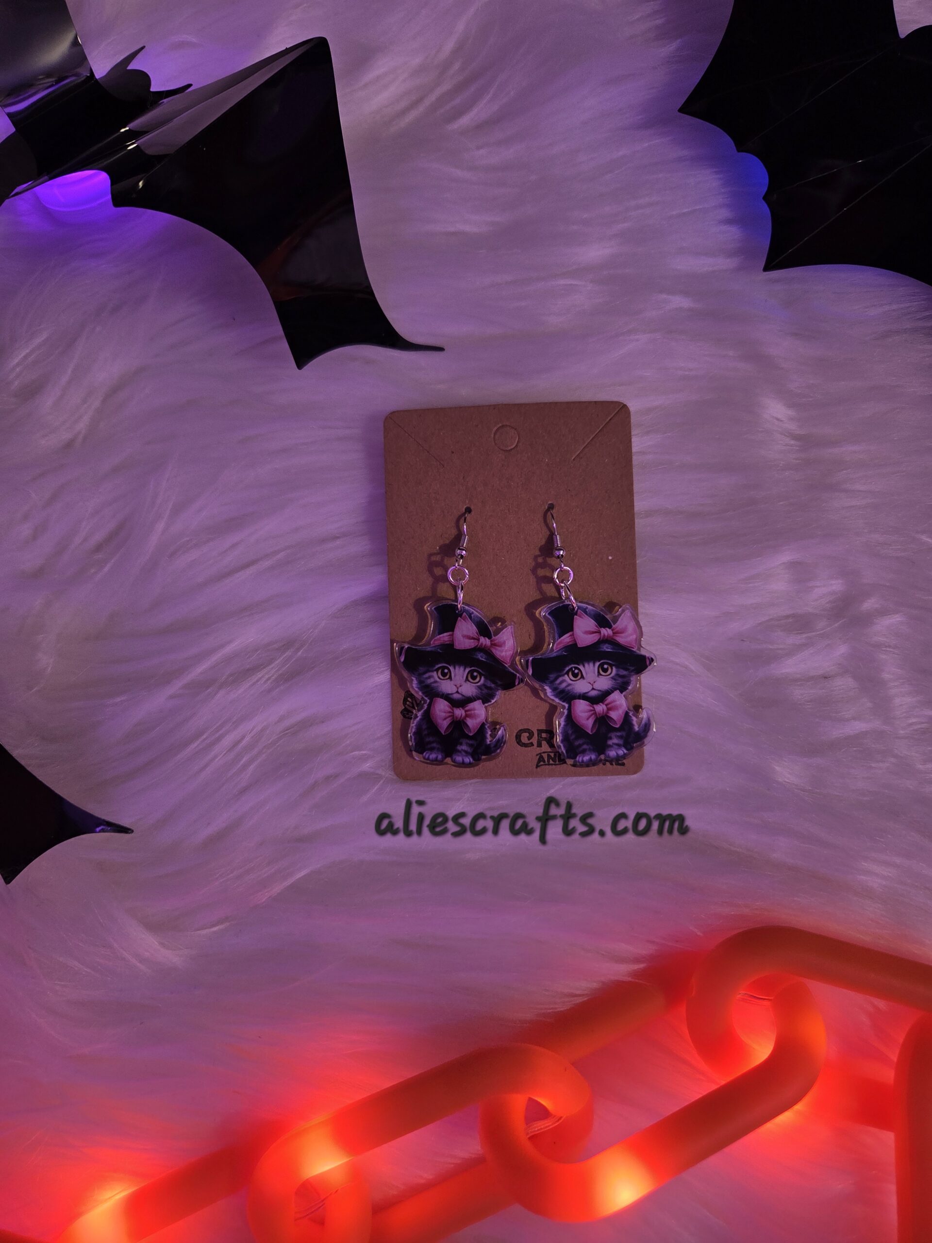 Kittens in witch hat earrings - Image 3