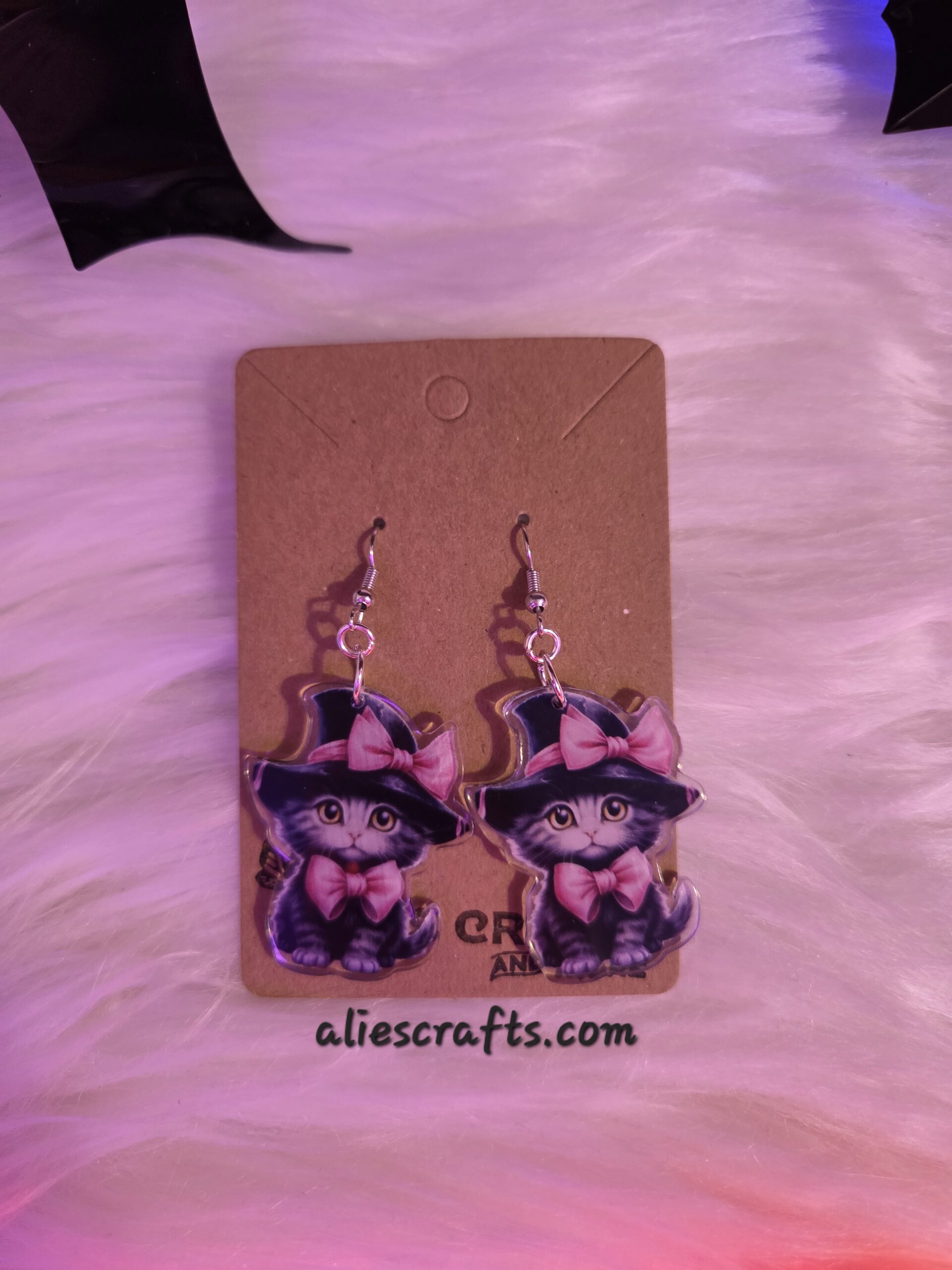 Kittens in witch hat earrings - Image 4