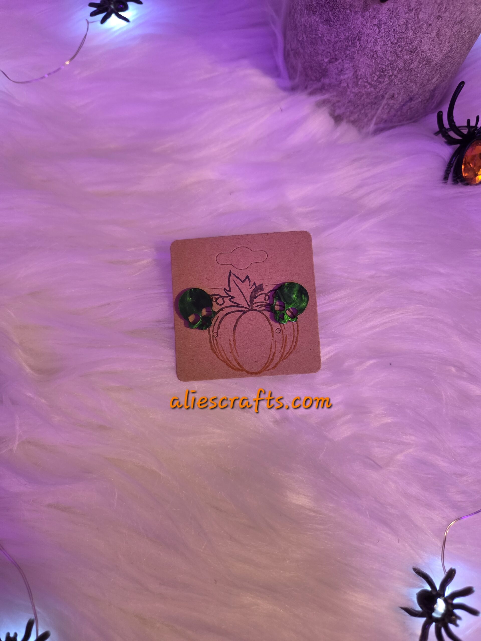 Green skull earrings - Image 5