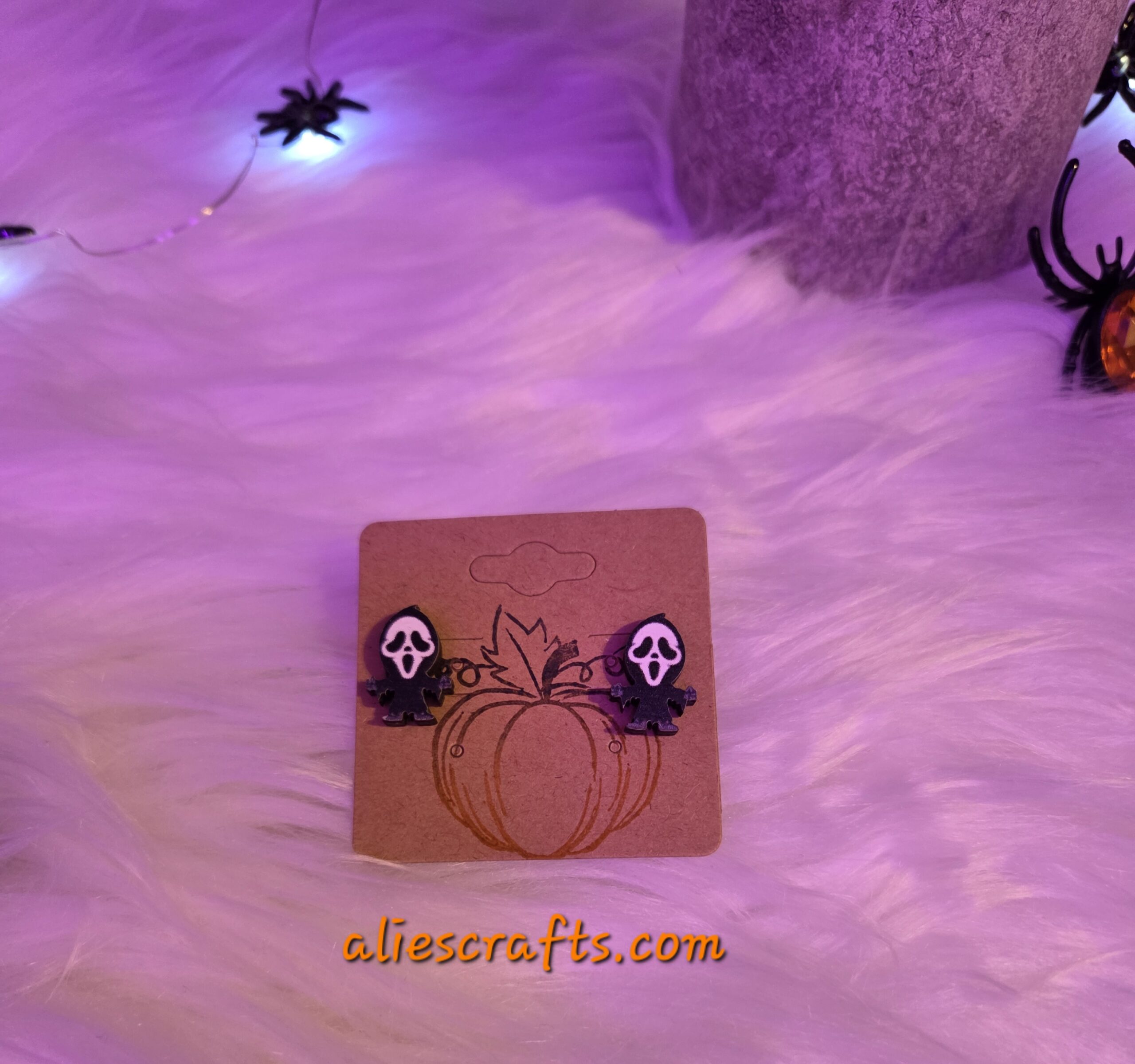 Ghostface wood earrings - Image 6