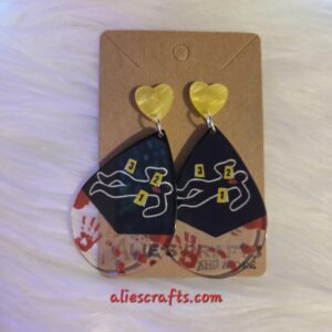 Crime earrings with yellow heart post