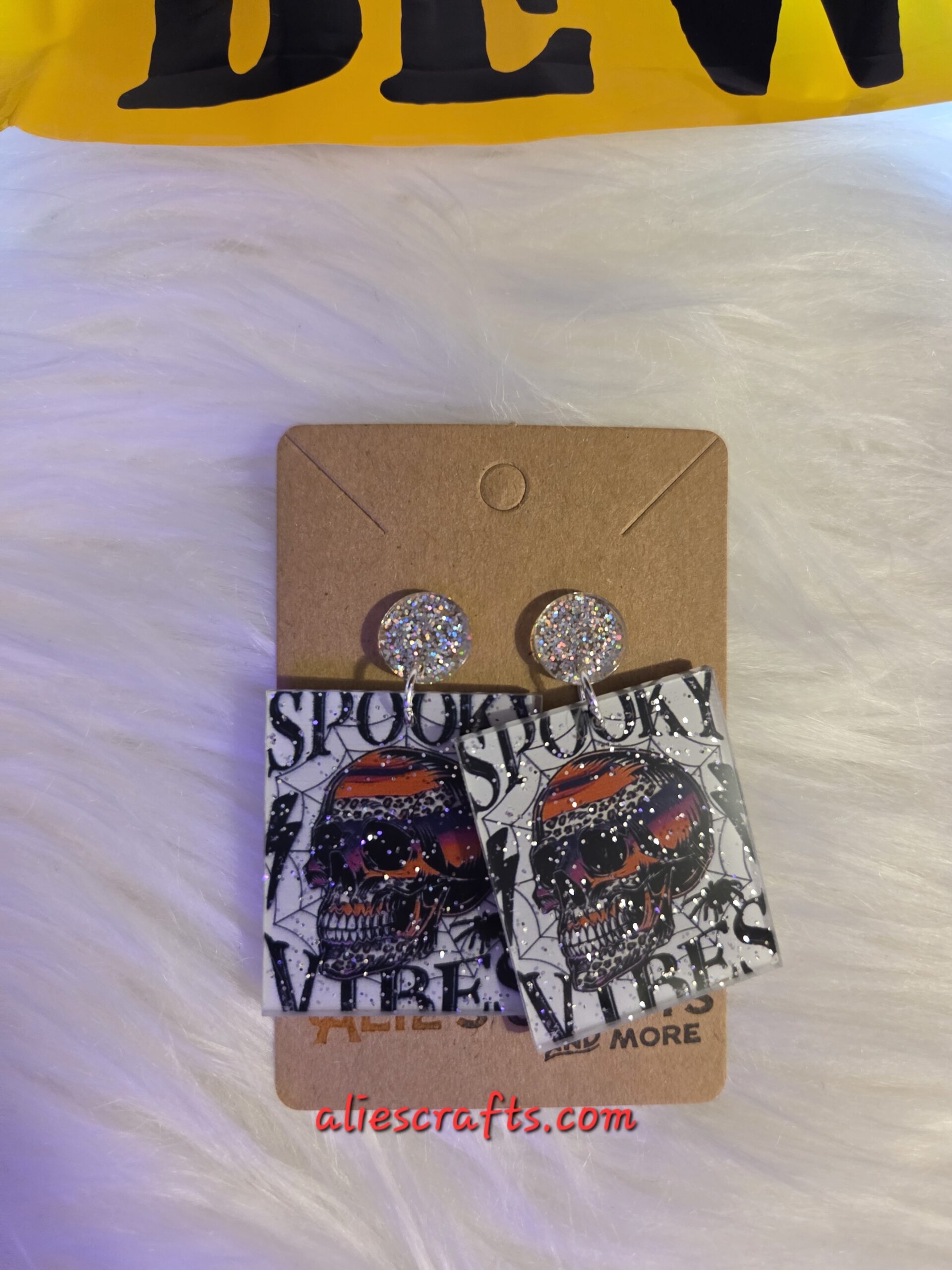 Spooky vibes earrings with glitter posts