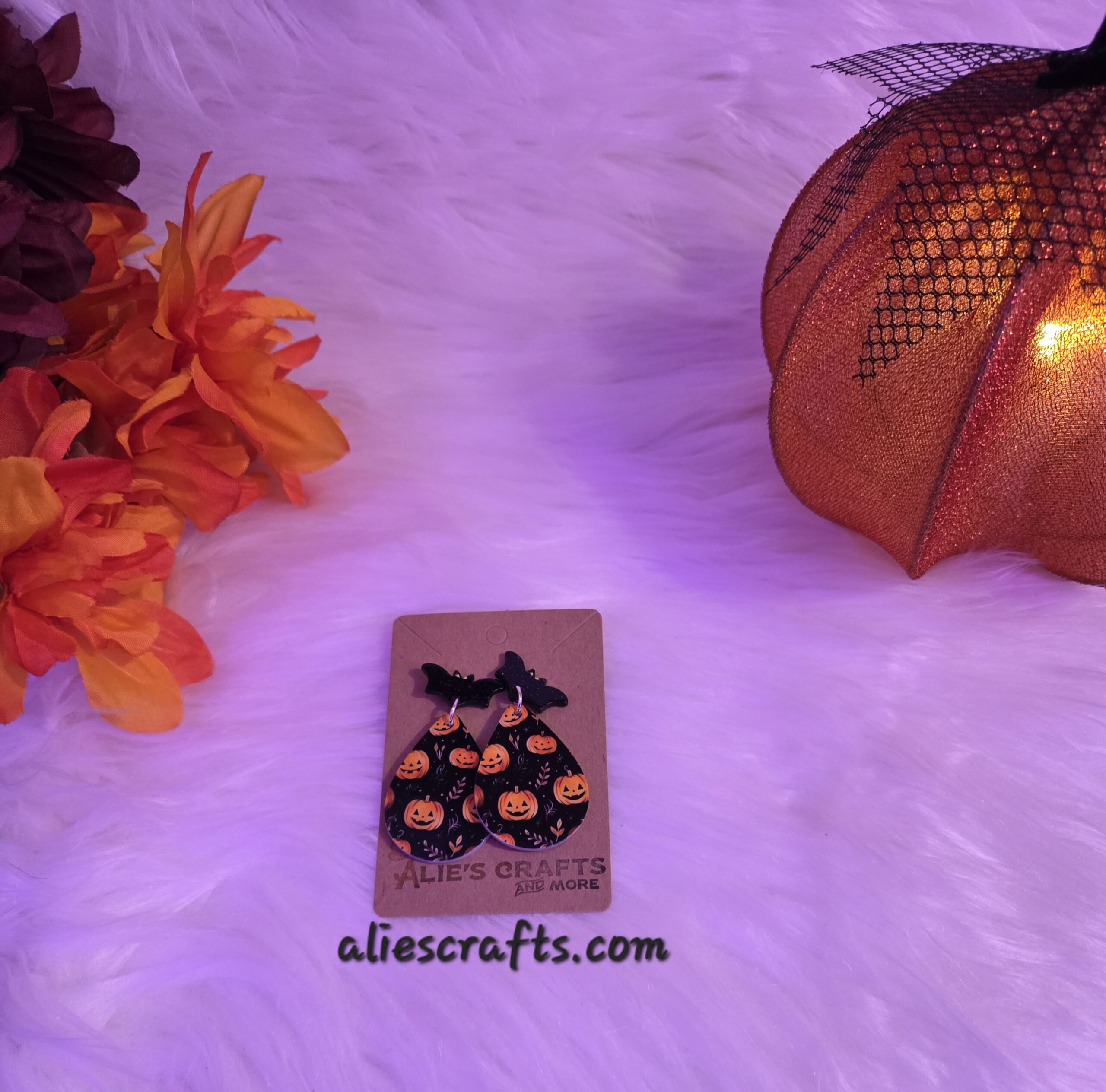 Pumpkin with bats earrings - Image 5