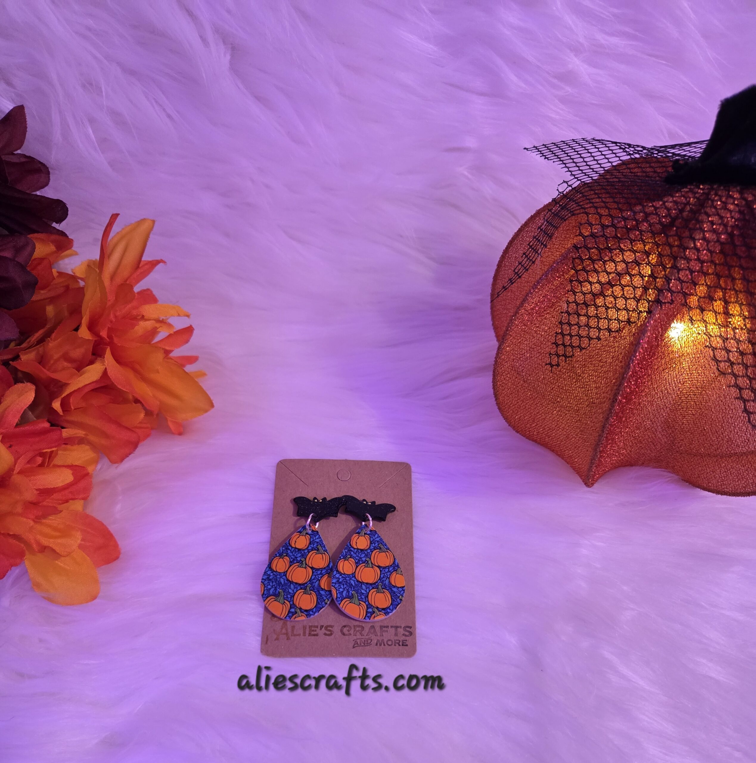 Pumpkin with bat post earrings - Image 4