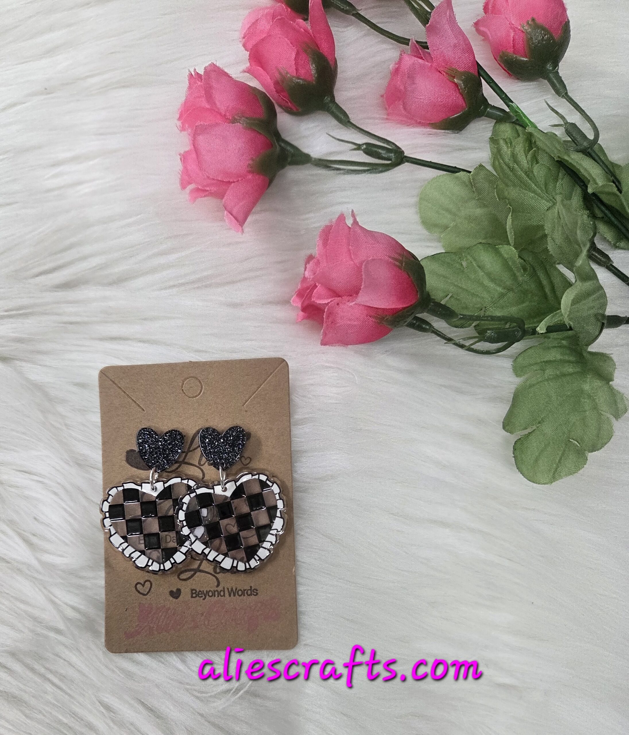 Checkered hearts earrings