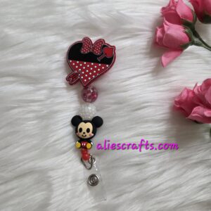 Minnie mouse heart badge